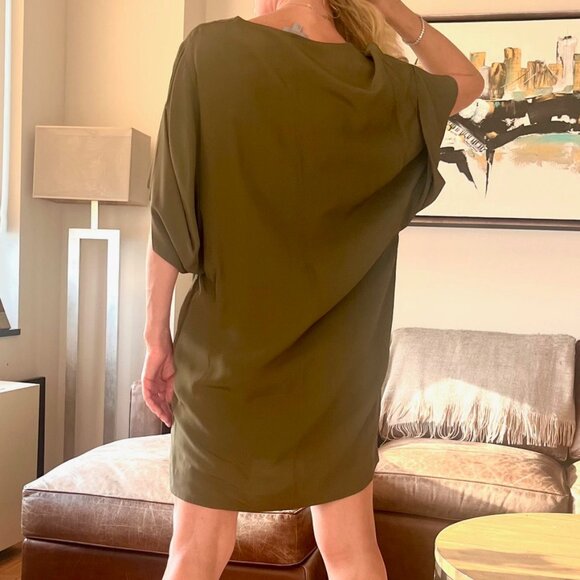 COS BATWING-SLEEVE OLIVE/KHAKI DRESS W/ POCKETS. BUSINESS / CASUAL. SIZE 8. - Picture 4 of 10